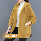 ملابس بناتي مودرن بتصميم عصري أنيق، سترة شتوية فرو أصفر بغطاء للرأس
